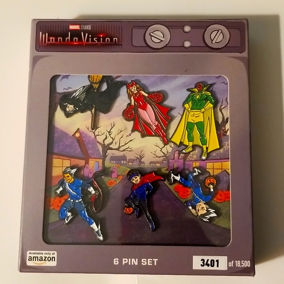 Brand new in box Wanda vision 6 pin set by Marvel Studios - Picture 3 of 7